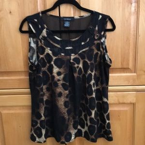 Liz McCoy lrg Leopard sleeveless  blouse.